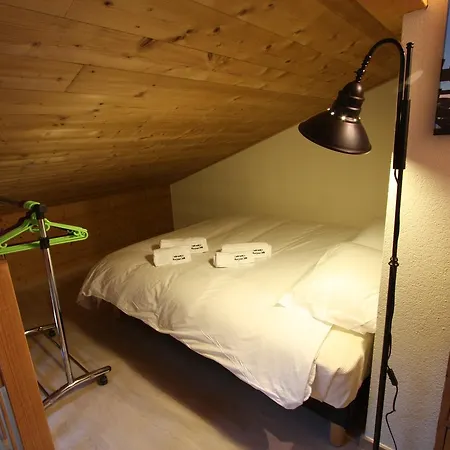 Les Lanchers In The Center Of 5* شامونكس