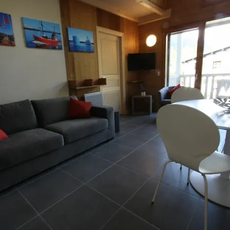 Apartmanhotel Les Lanchers In The Center Of Chamonix