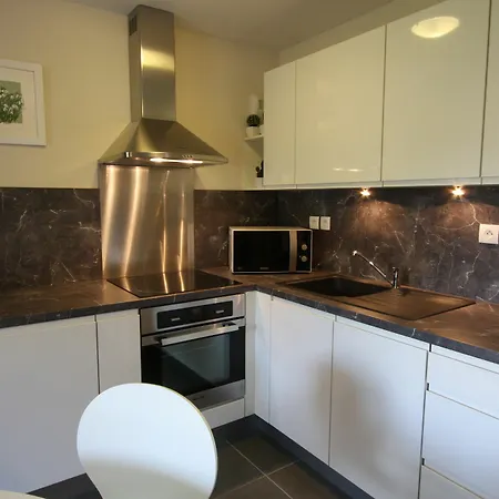 Apartmanhotel Les Lanchers In The Center Of