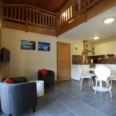 Apartmanhotel Les Lanchers In The Center Of 5*
